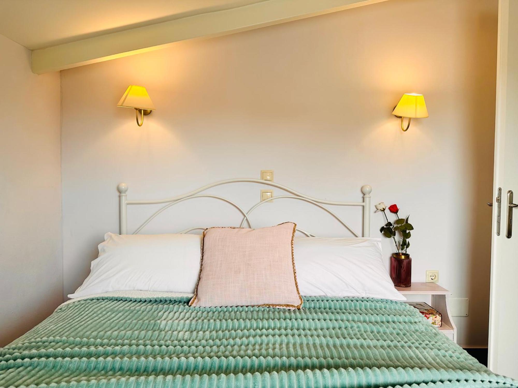 Infinity Blue Beach Apartments Циливи Екстериор снимка